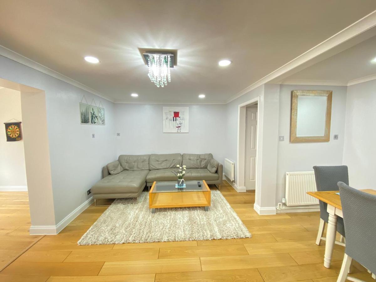 Three Bedrooms House In Windsor Zewnętrze zdjęcie