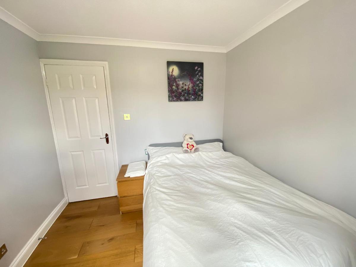 Three Bedrooms House In Windsor Zewnętrze zdjęcie