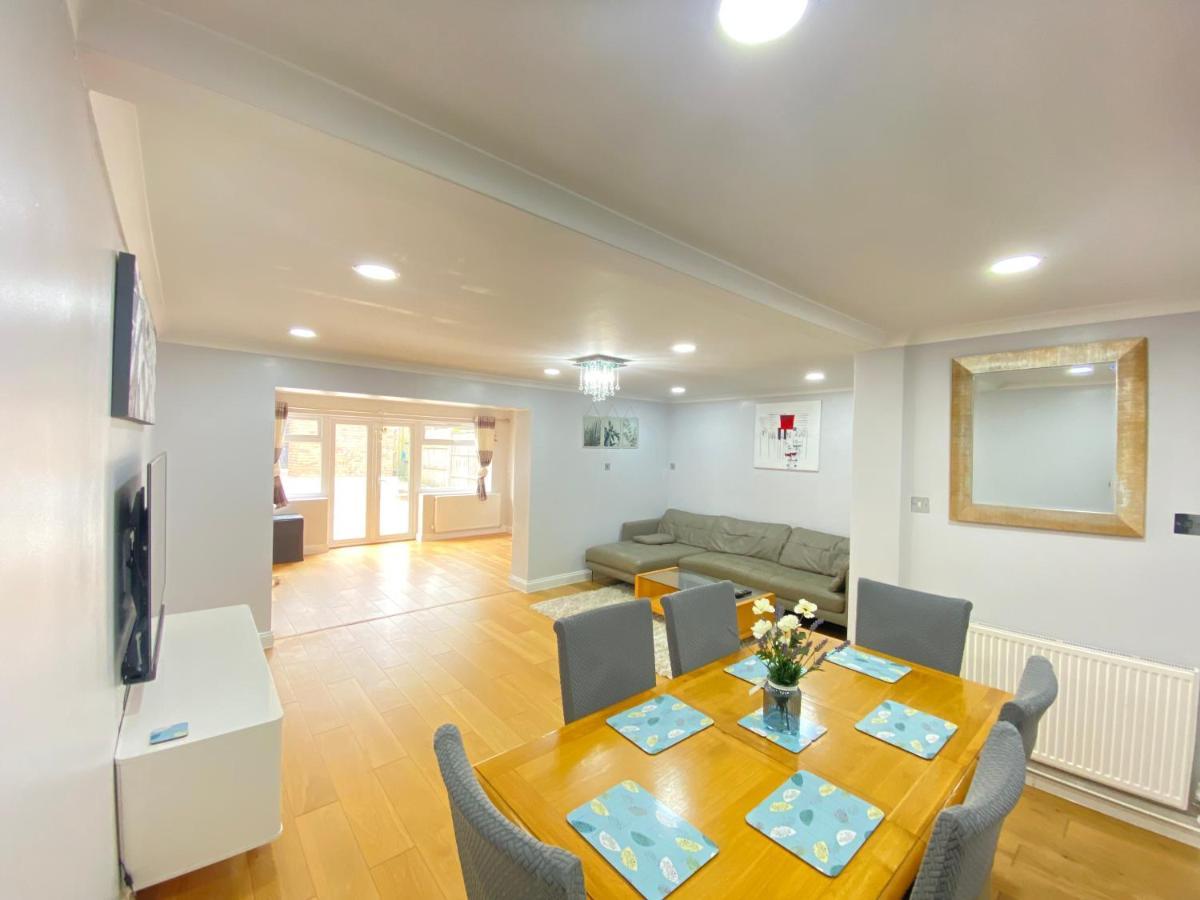 Three Bedrooms House In Windsor Zewnętrze zdjęcie
