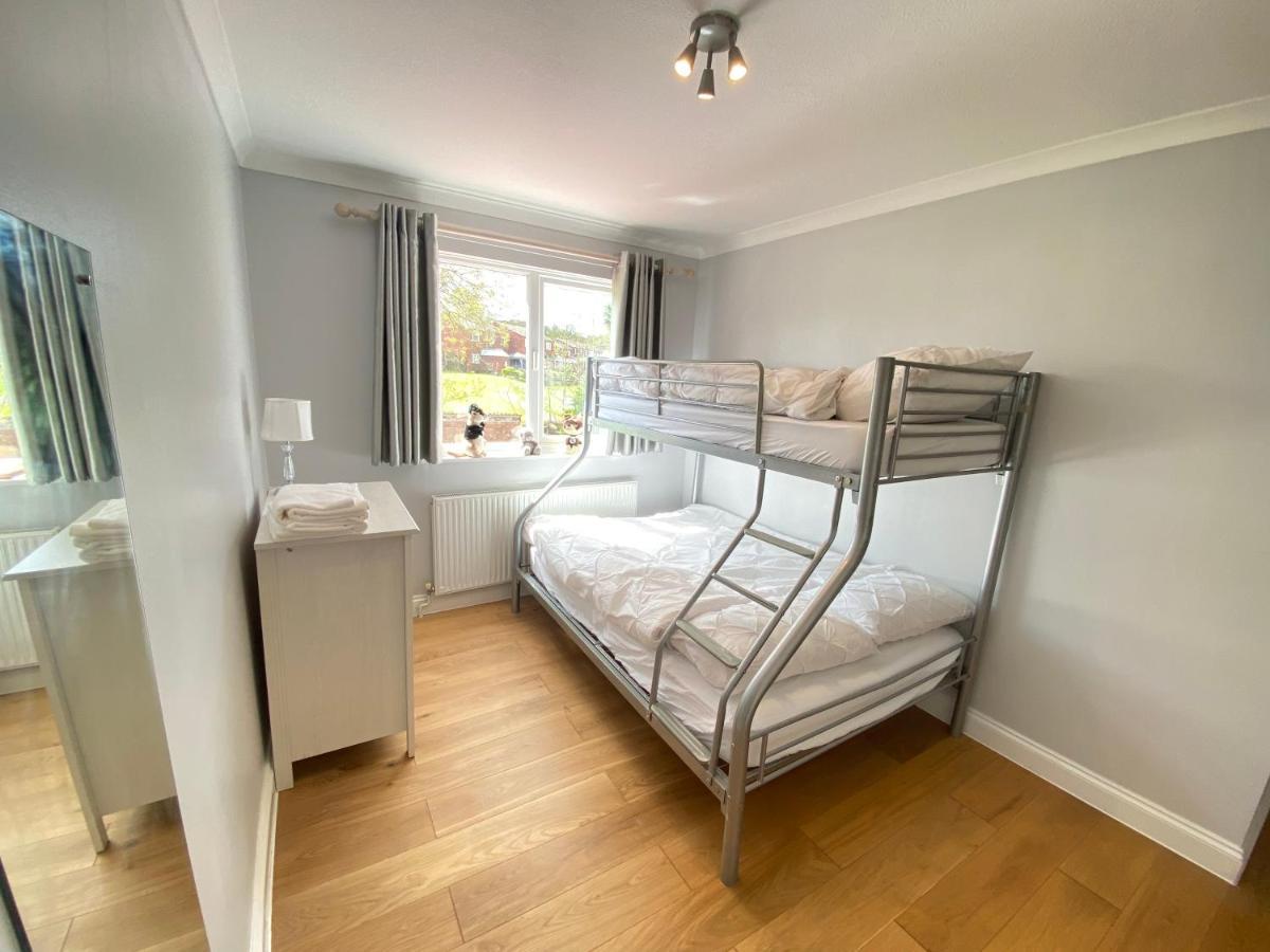 Three Bedrooms House In Windsor Zewnętrze zdjęcie